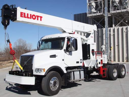 Elliot BoomTruck 1881: 18 Ton